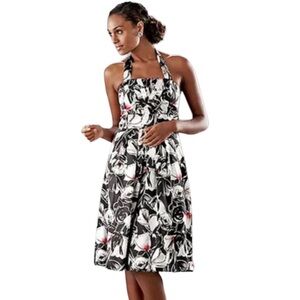 WHBM Black White  Floral Print Silk Halter Dress Knee Length Fit & Flare  0 XS